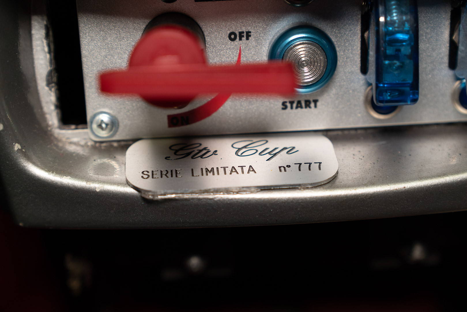 1995 Alfa Romeo GTV 2.0 V6 Turbo Cup Replica 24