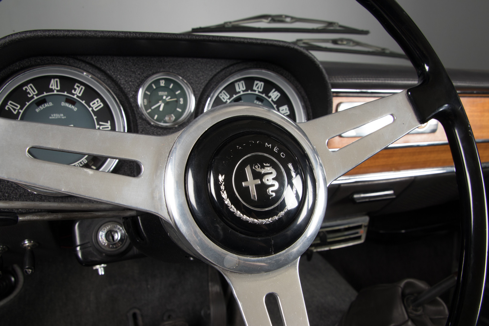1965 Alfa Romeo Giulia Super 1600 13