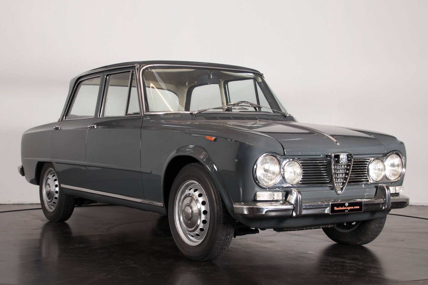 1965 Alfa Romeo Giulia Super 1600 3