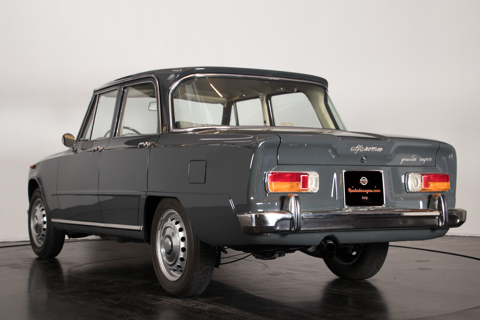 1965 Alfa Romeo Giulia Super 1600 9