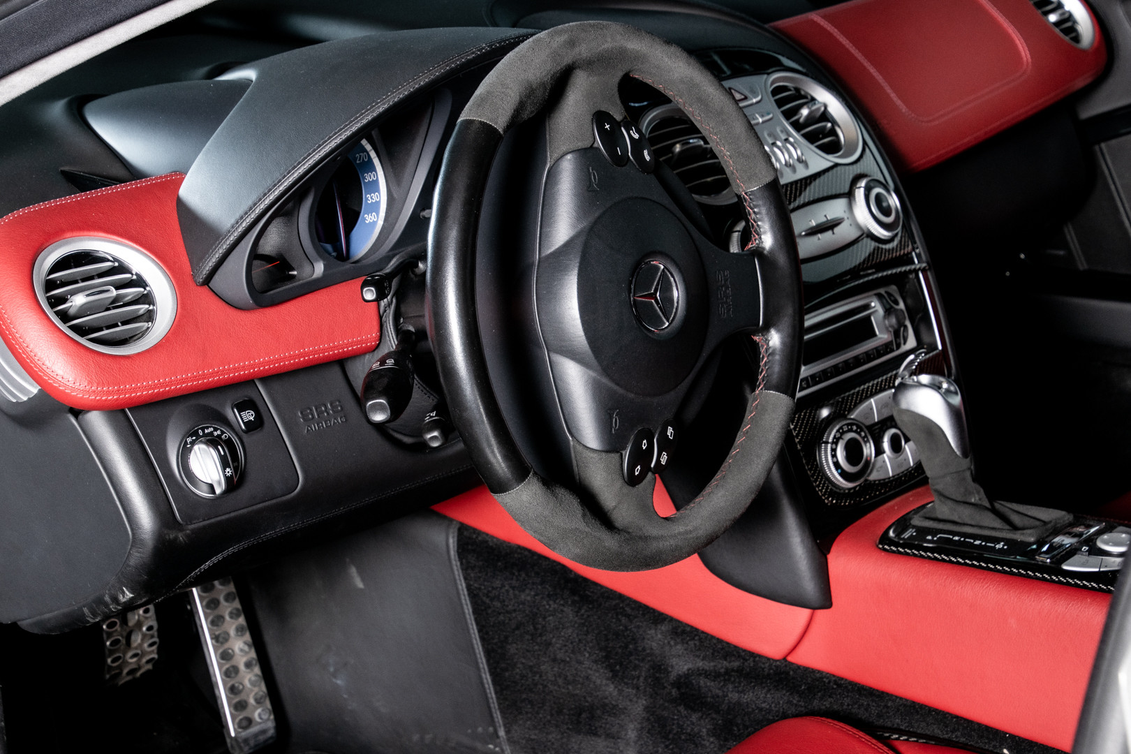 2004 Mercedes-Benz SLR McLaren 39