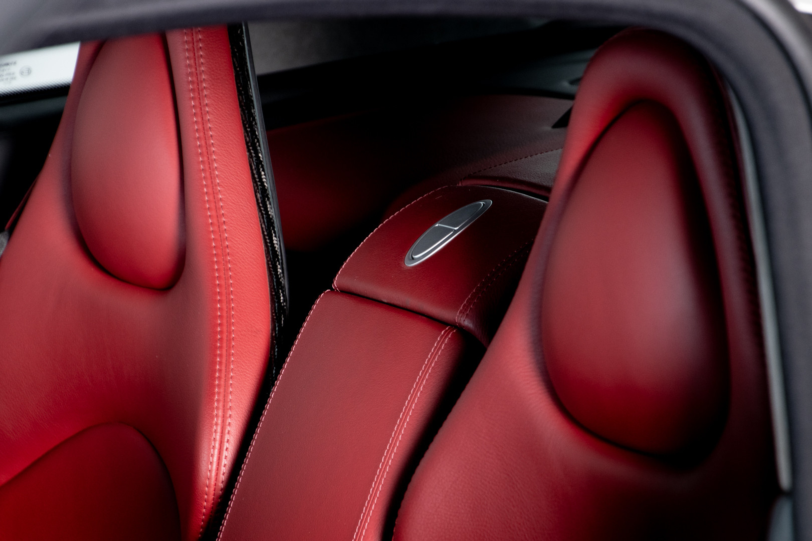 2004 Mercedes-Benz SLR McLaren 36