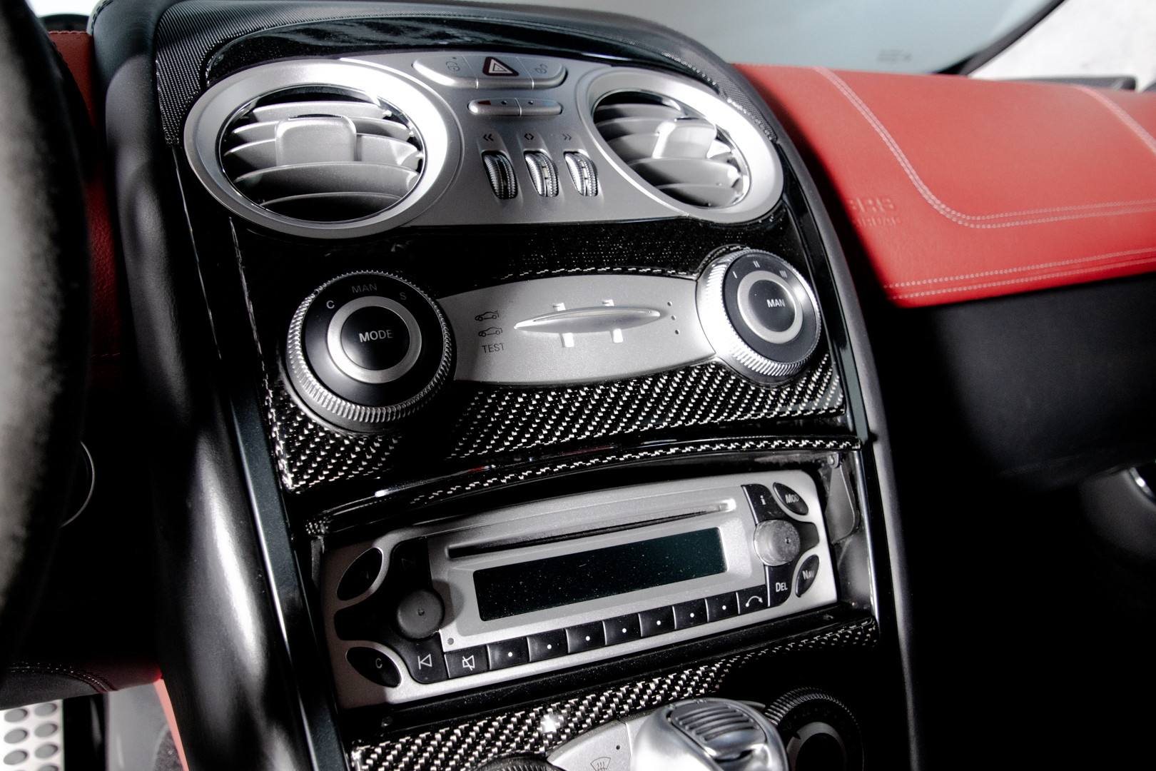 2004 Mercedes-Benz SLR McLaren 56