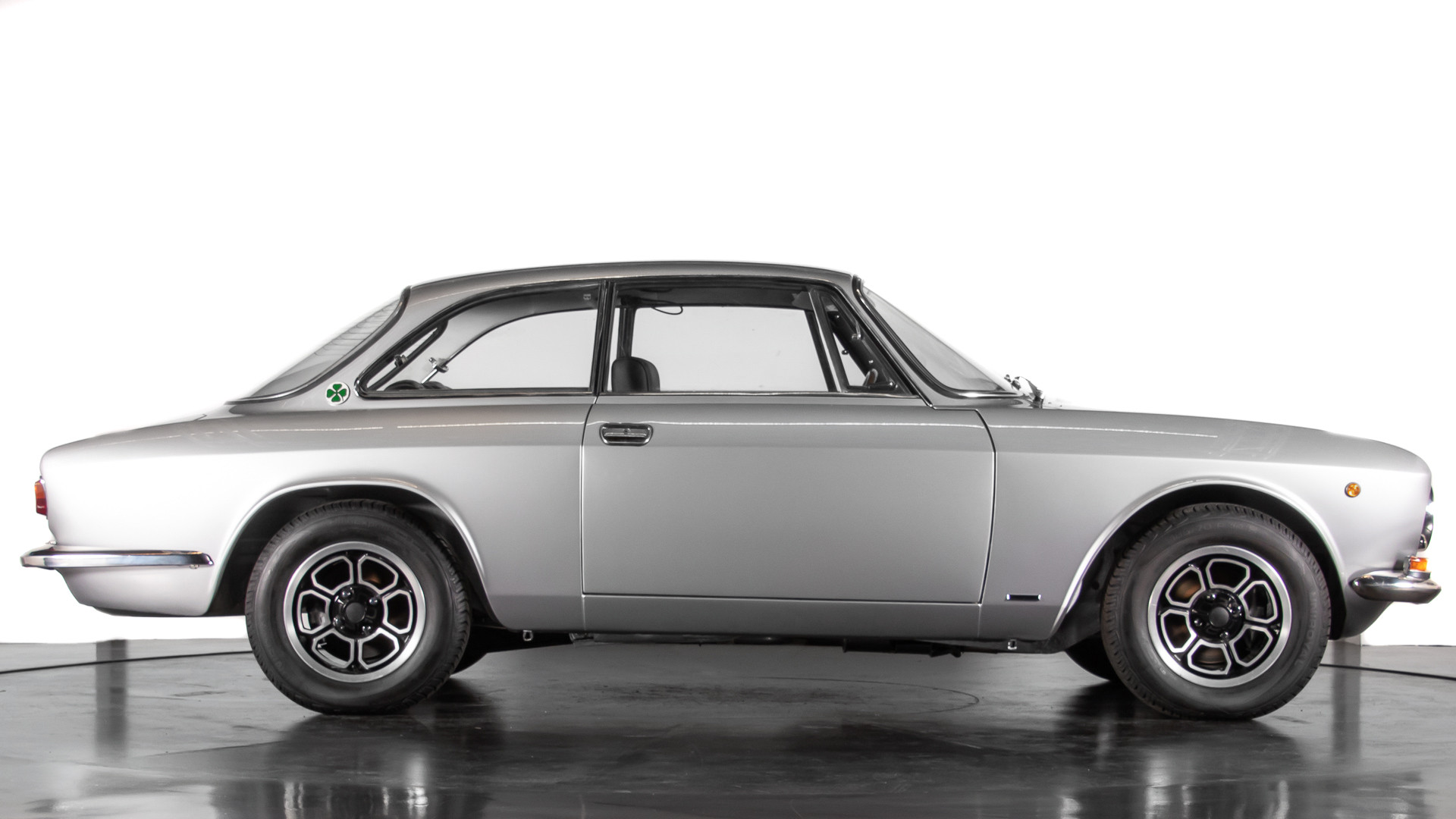 1968 Alfa Romeo GT Veloce 1750 - 1° Serie 5