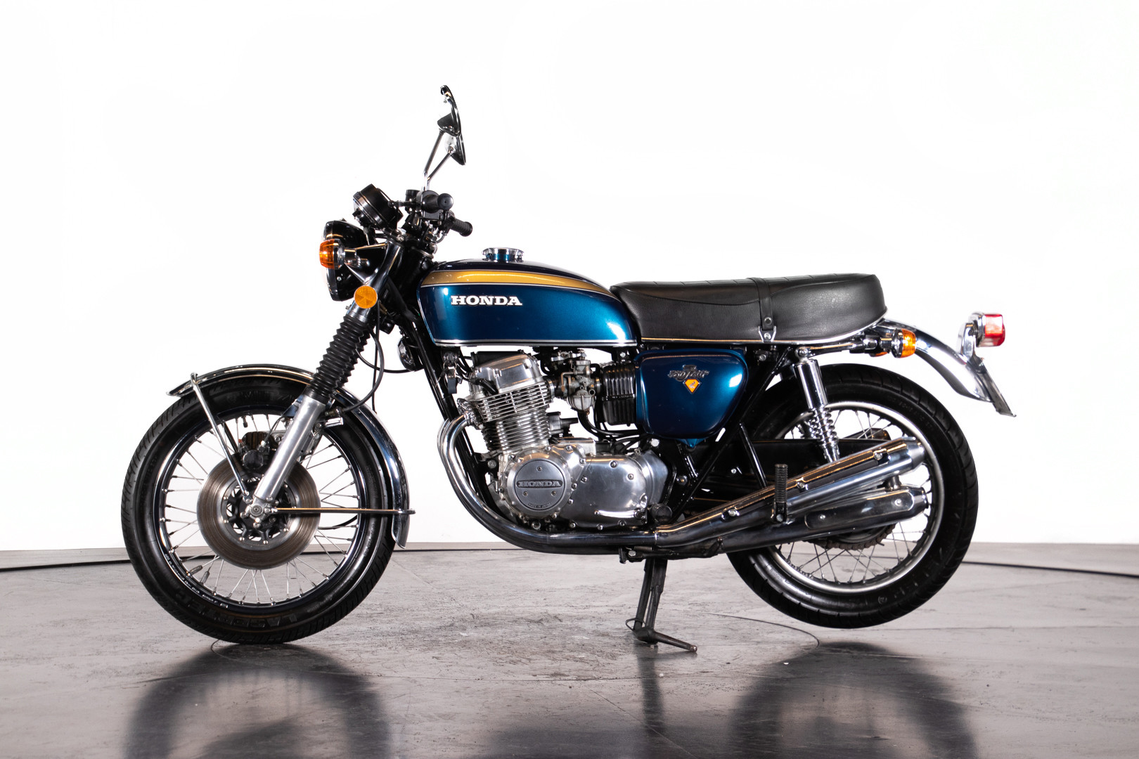 1972 HONDA CB 750 FOUR 1