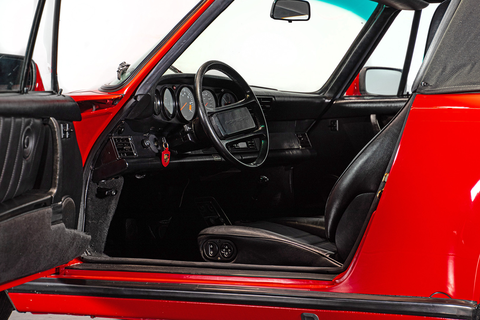 1986 Porsche 911 3.2 Cabrio 20
