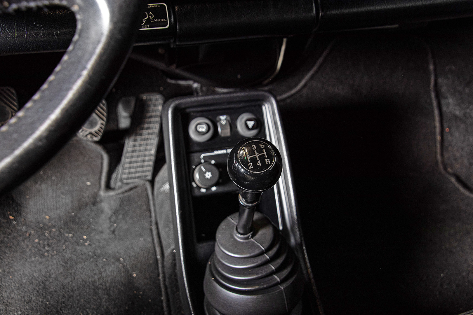 1986 Porsche 911 3.2 Cabrio 28