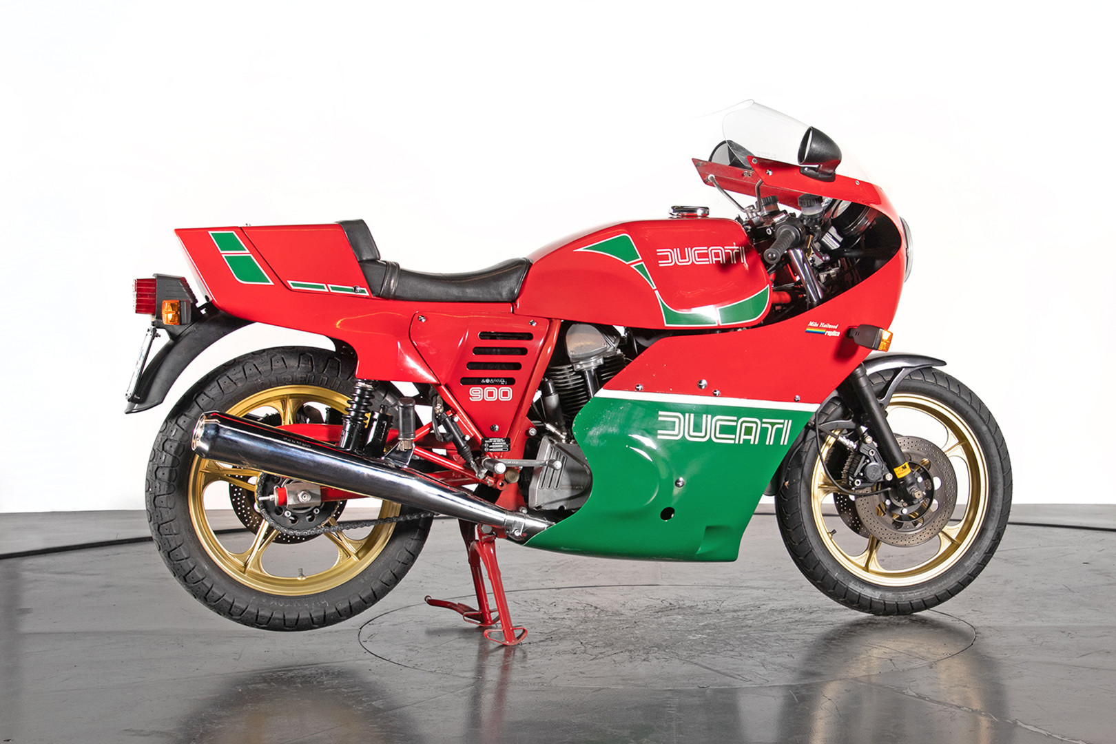 1983 Ducati 900 MIKE HAILWOOD REPLICA 4