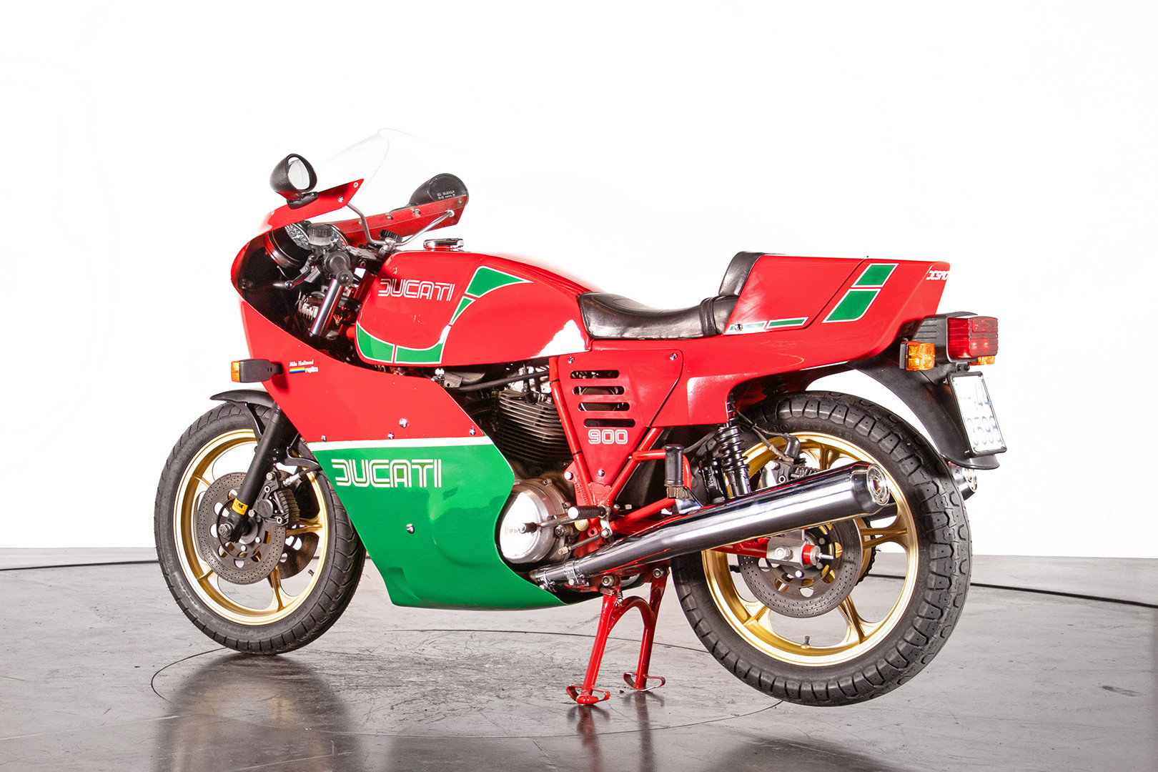 1983 Ducati 900 MIKE HAILWOOD REPLICA 7