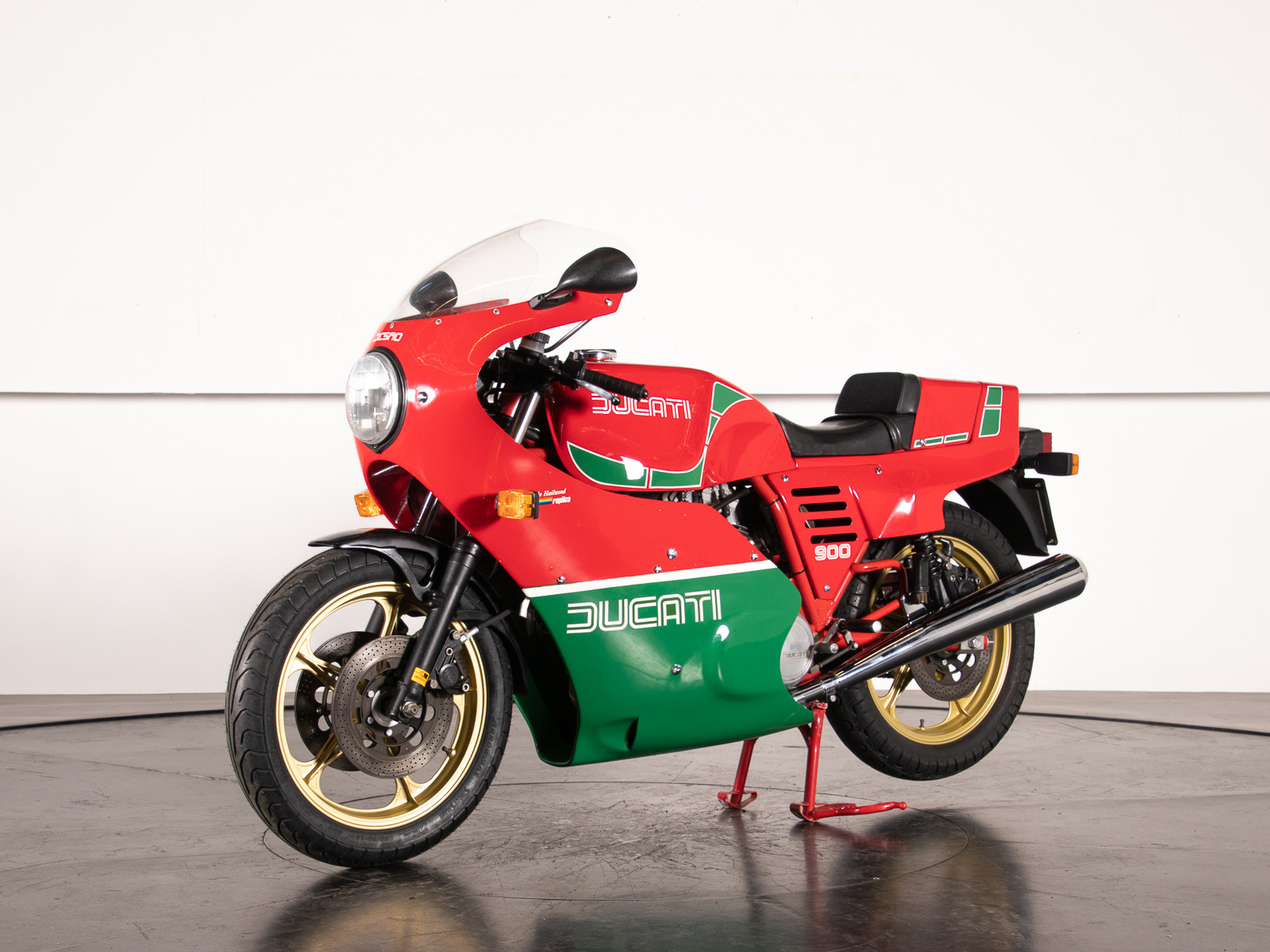 1983 Ducati 900 MHR 16