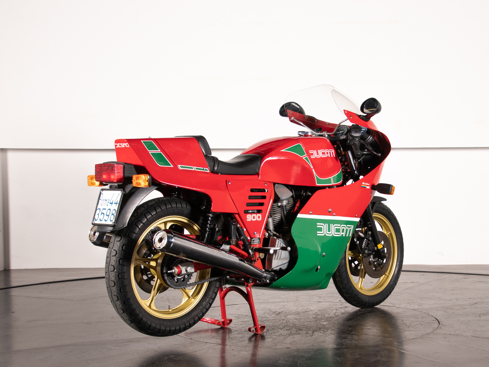 1983 Ducati 900 MHR 4