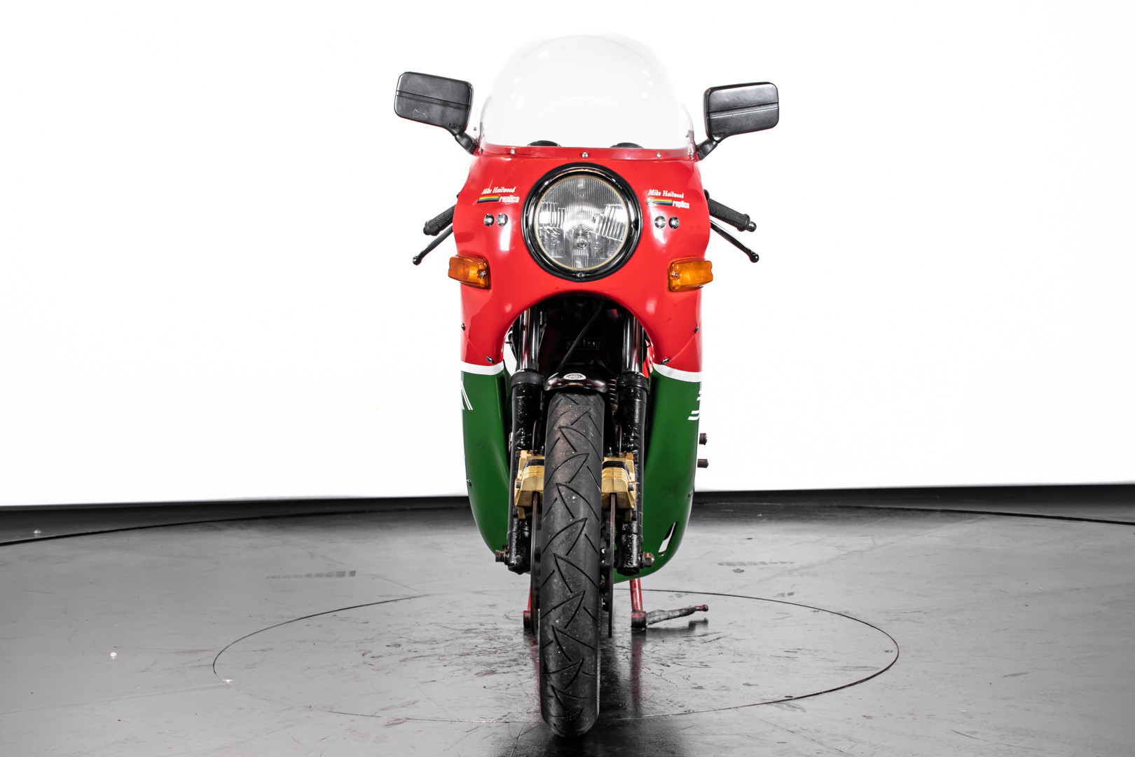 1983 Ducati 900 Mike Hailwood Replica 3