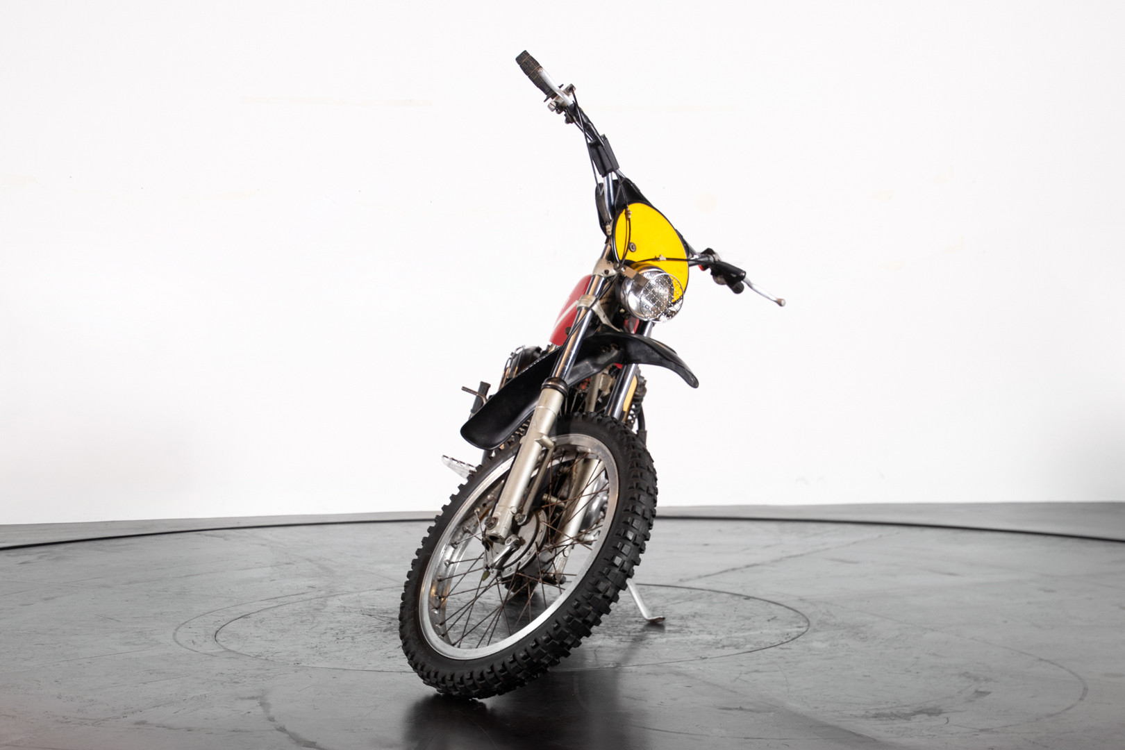 1976 DUCATI 125 8