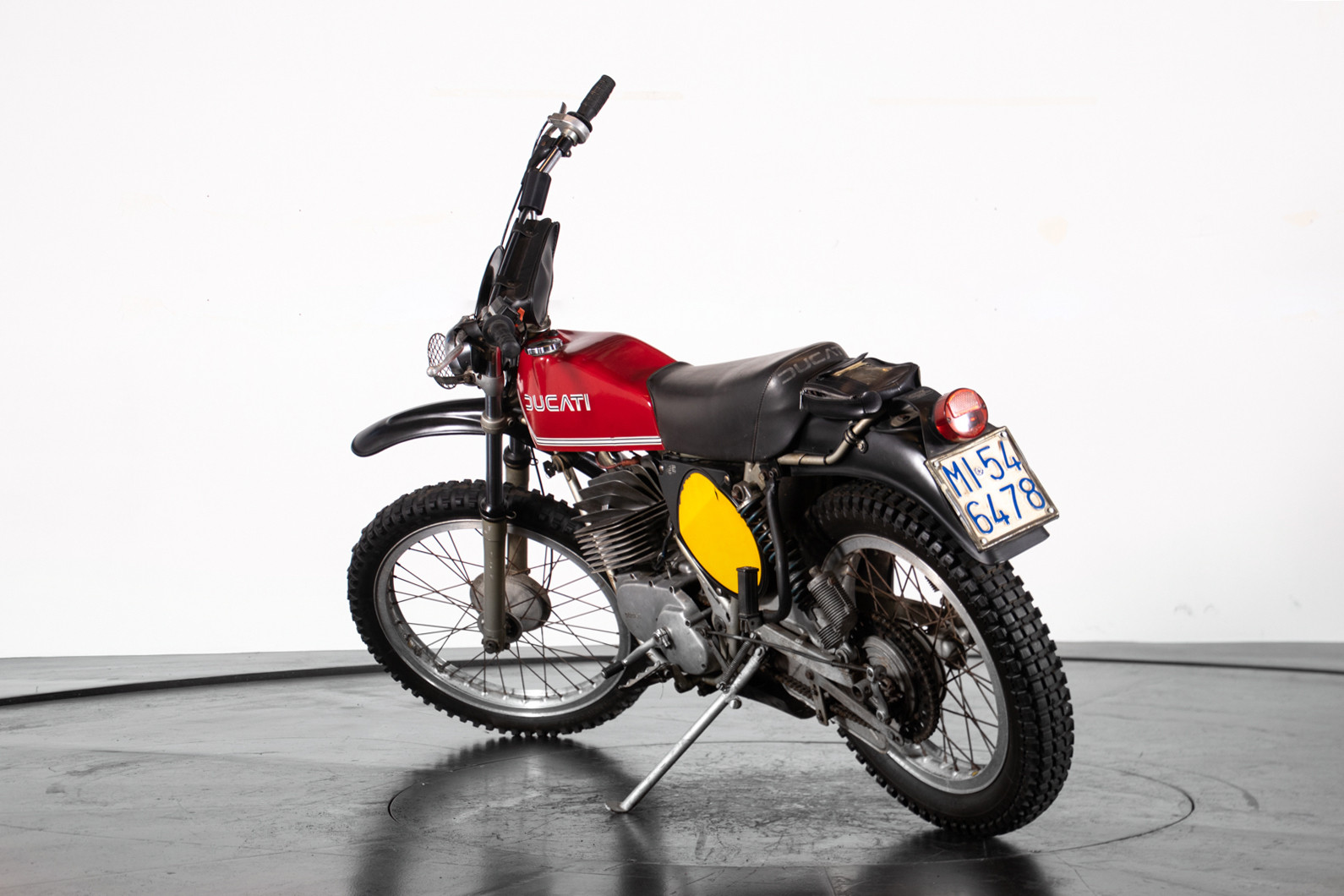 1976 DUCATI 125 12
