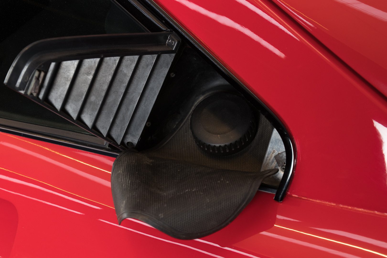 1980 Ferrari 308 GTB "Carter Secco" 12