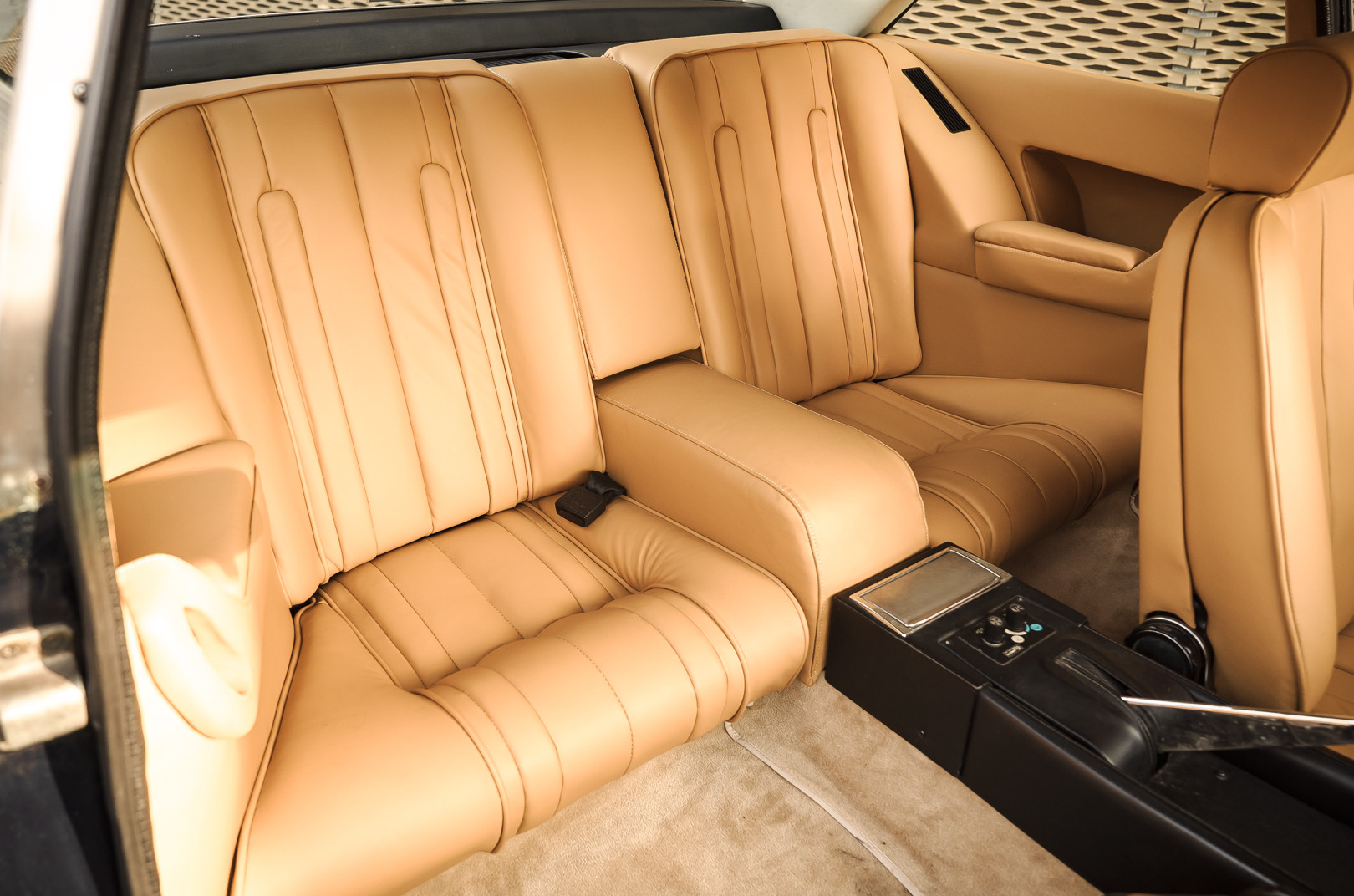 1982 Ferrari 400 i 35