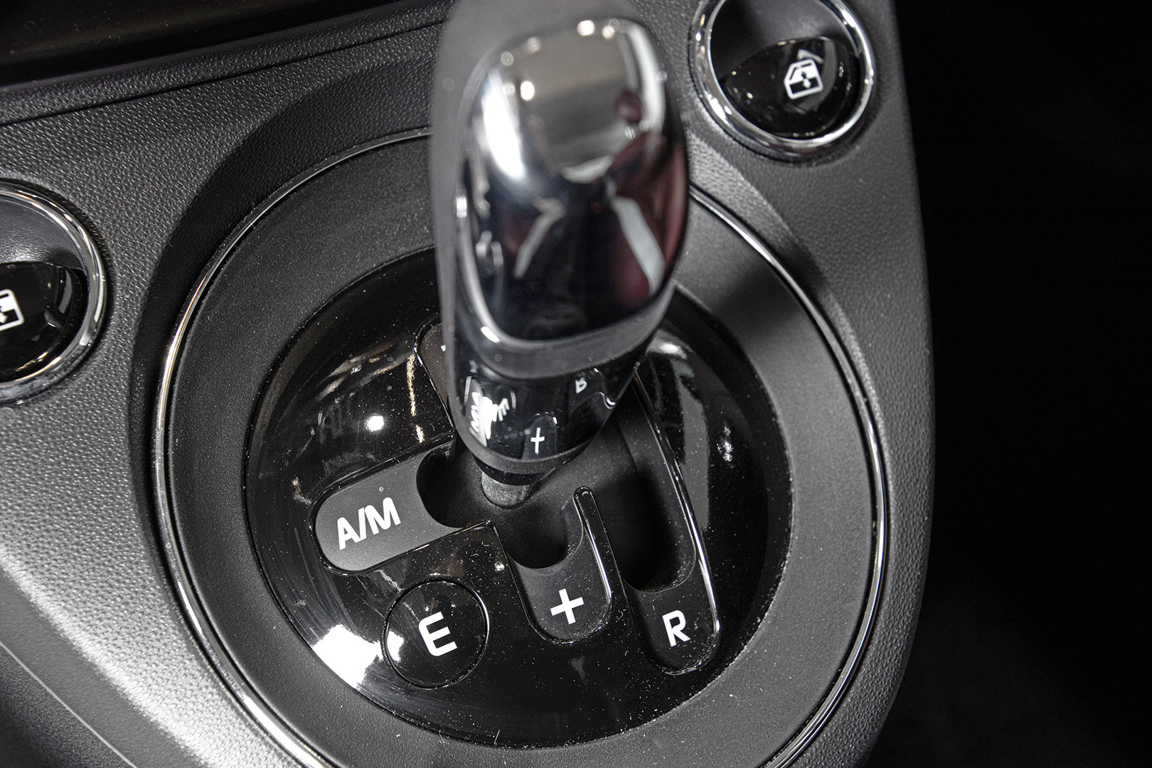 2017 FIAT 500 27