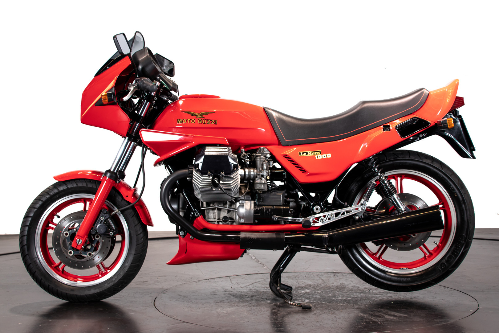 1985 Moto Guzzi le mans 1000 0