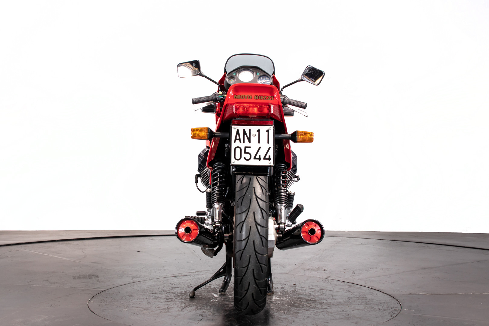 1985 Moto Guzzi le mans 1000 4
