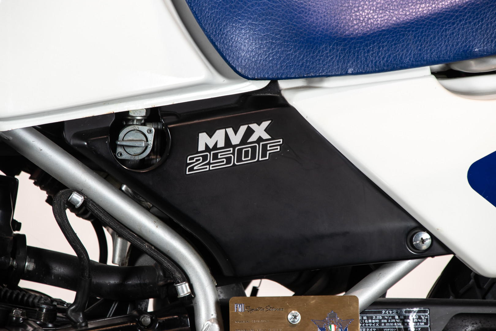 1983 Honda MVX 250F 31