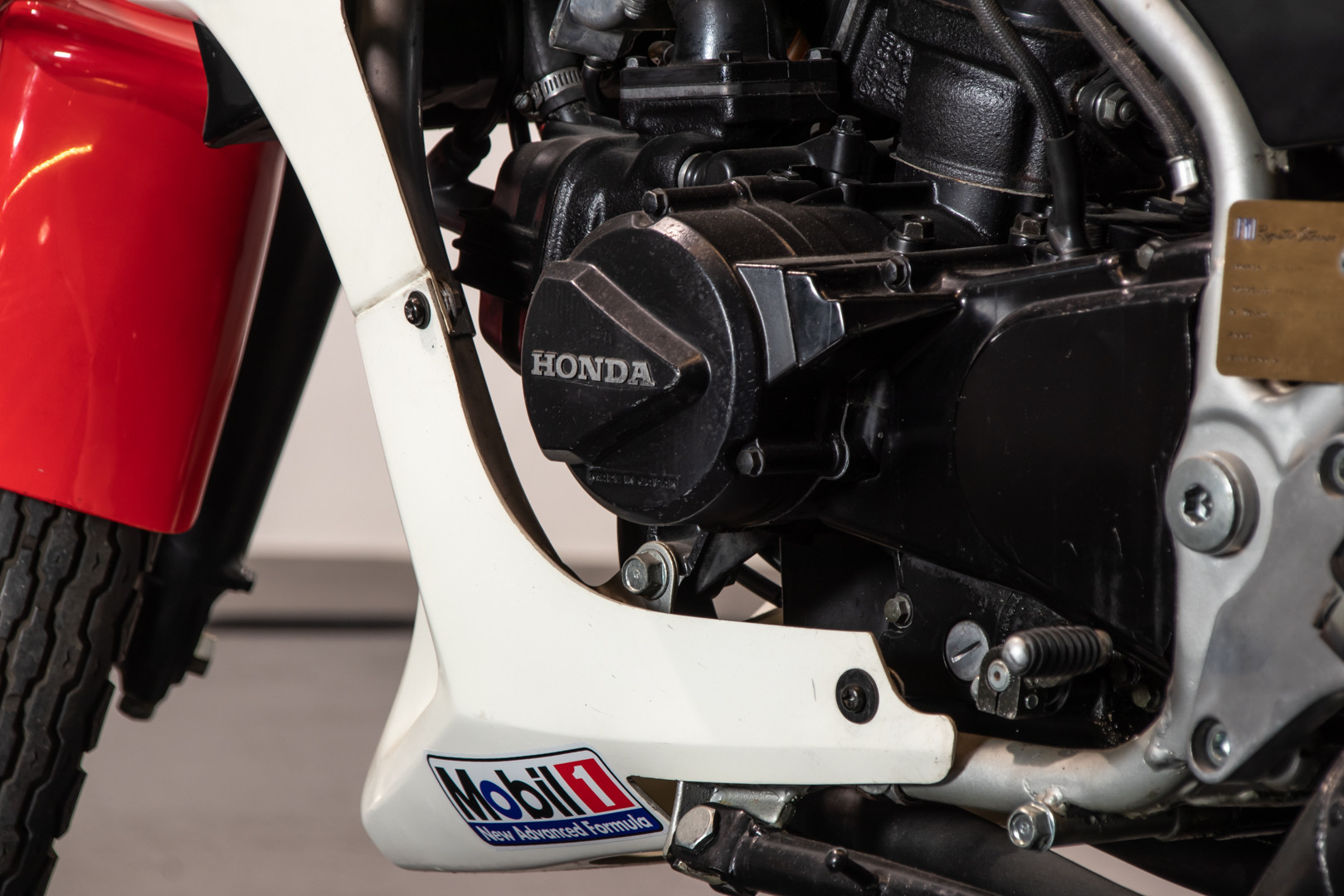 1983 Honda MVX 250F 30
