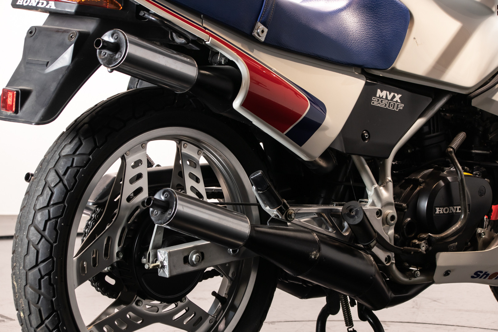 1983 Honda MVX 250F 29