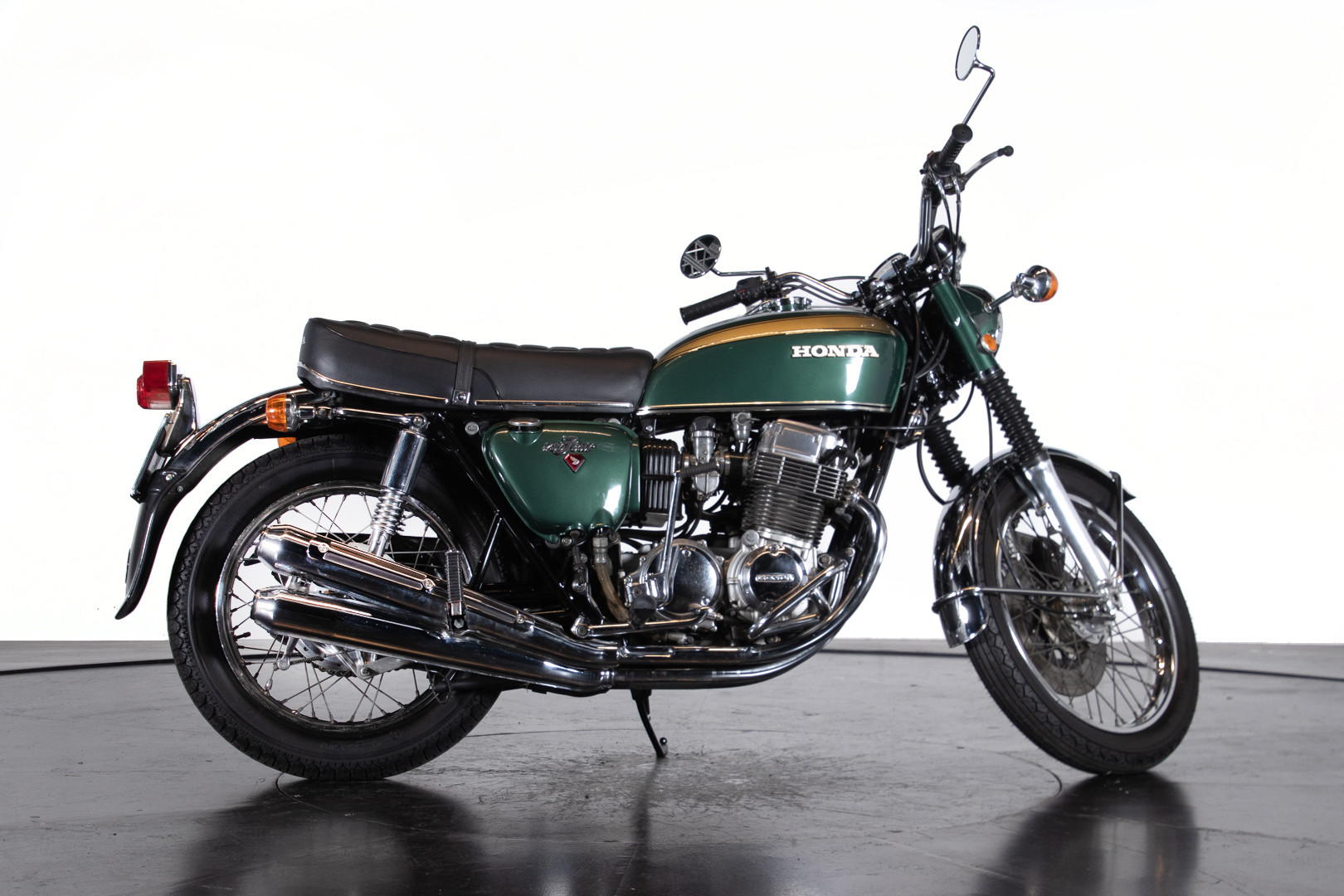 1971 HONDA CB 750 2