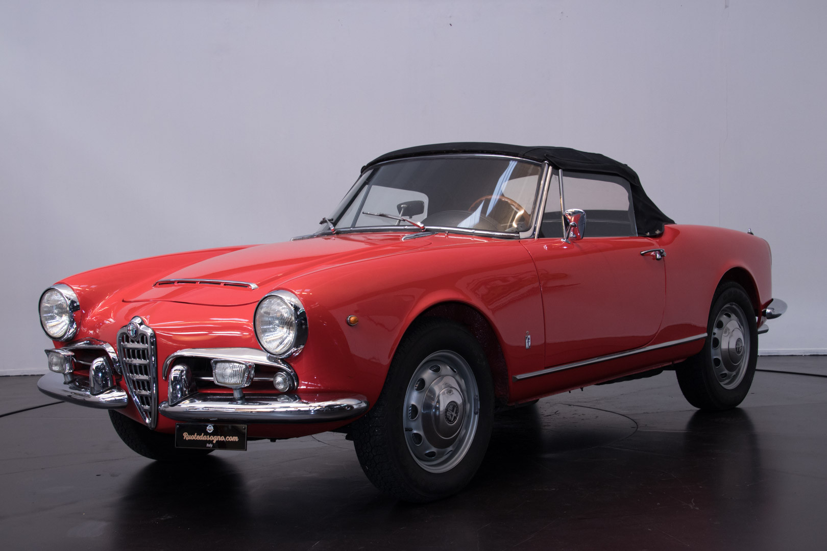 1964 Alfa Romeo Giulia 1600 Spider 0