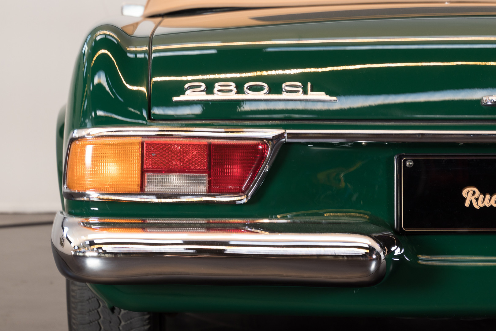 1970 Mercedes-Benz 280 SL 8