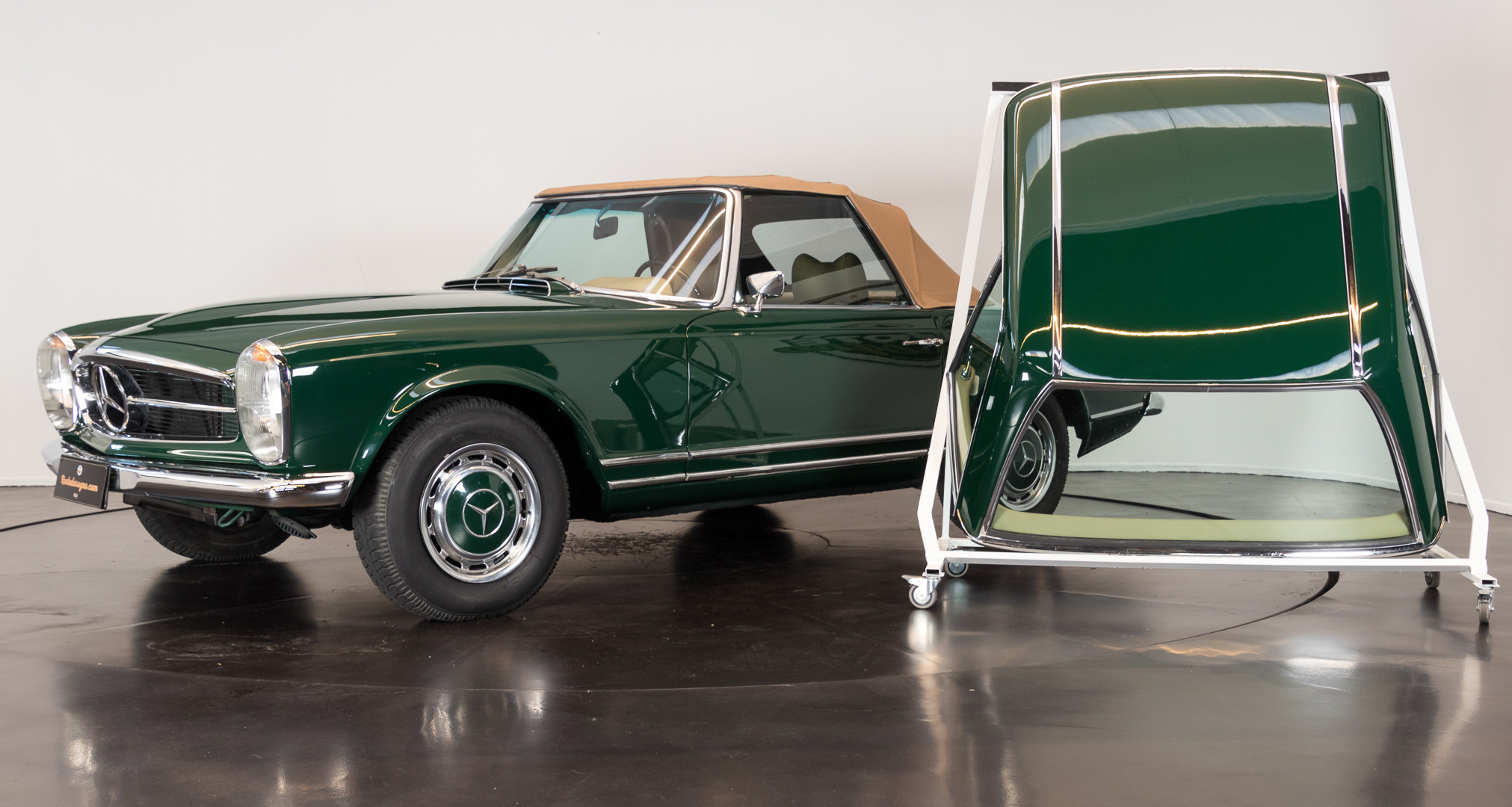 1970 Mercedes-Benz 280 SL 1