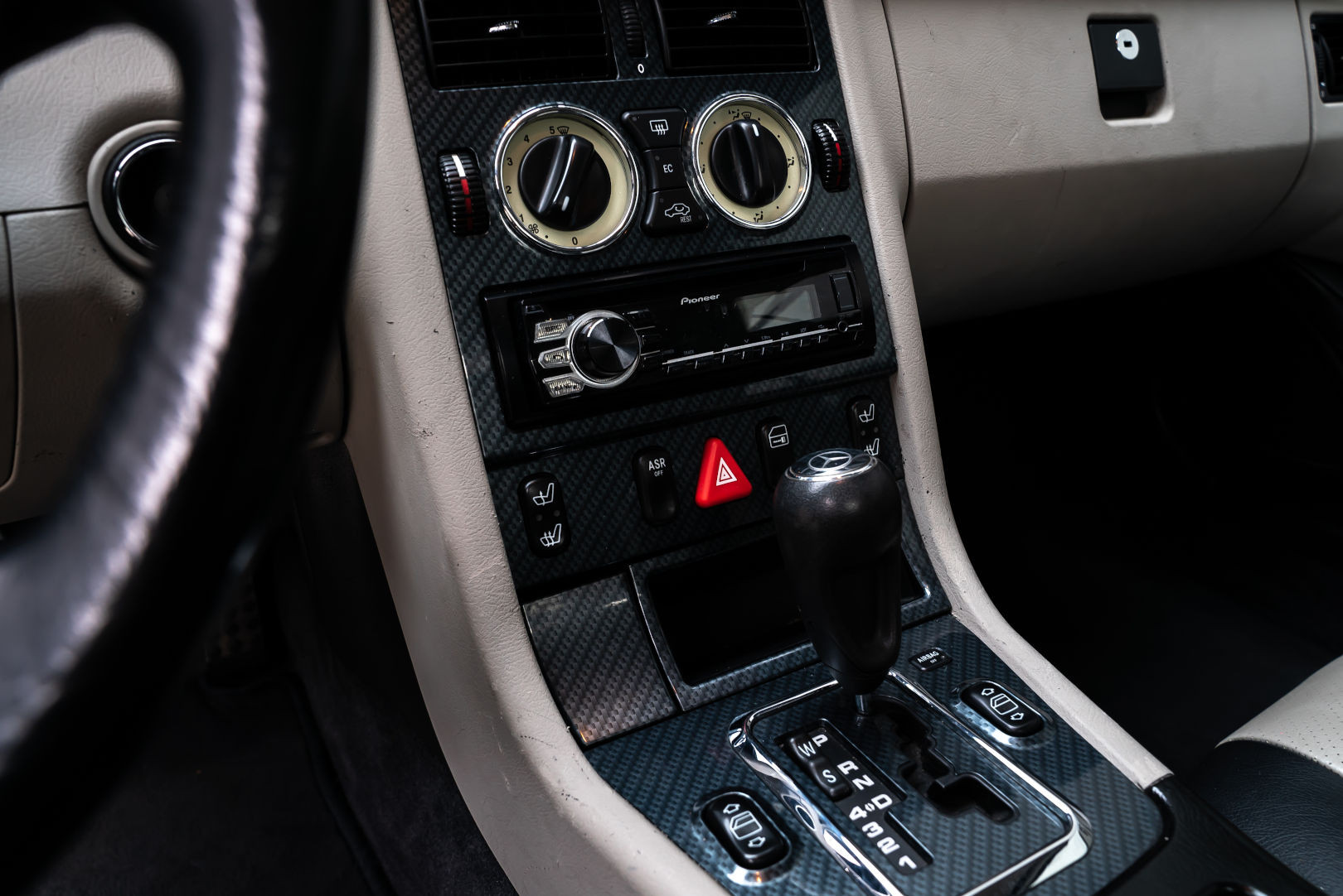 1999 Mercedes-Benz SLK 230 Kompressor 13