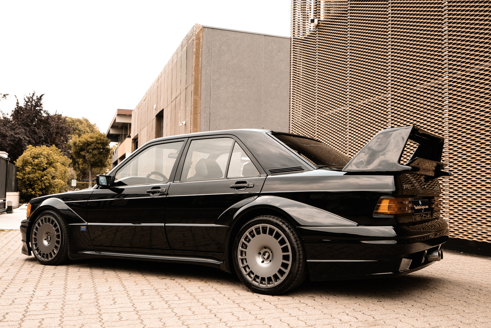 1985 Mercedes-Benz 190E 2.3-16 8