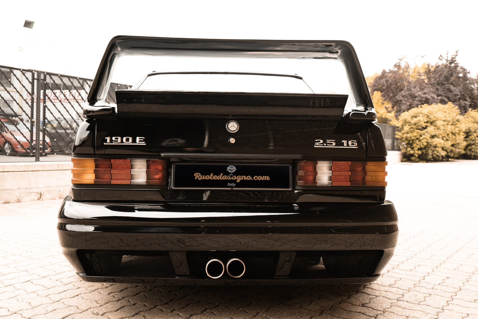 1985 Mercedes-Benz 190E 2.3-16 9