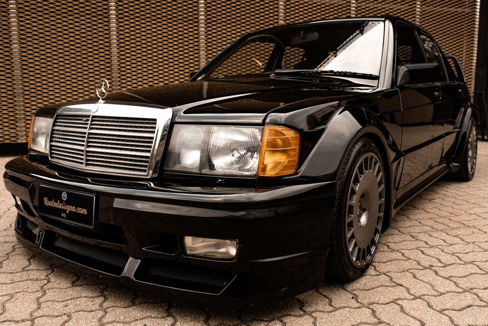 1985 Mercedes-Benz 190E 2.3-16 3