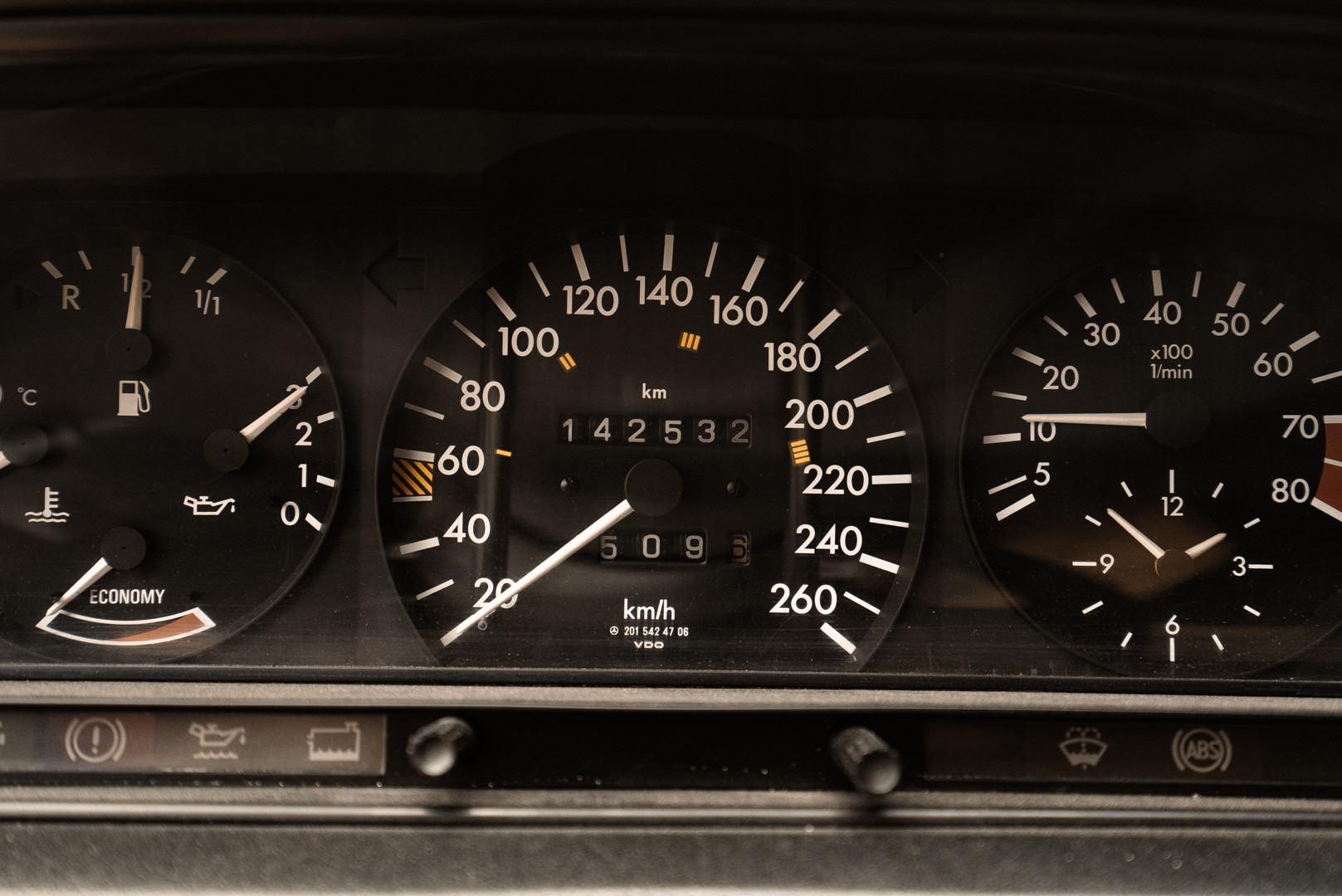 1985 Mercedes-Benz 190E 2.3-16 18