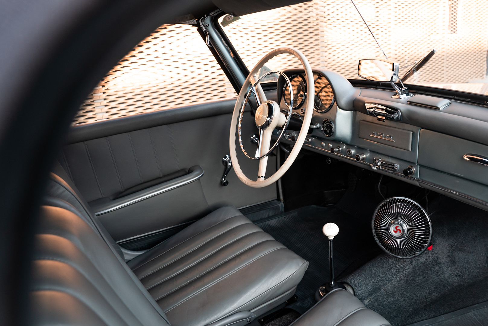 1956 Mercedes-Benz 190 SL 16