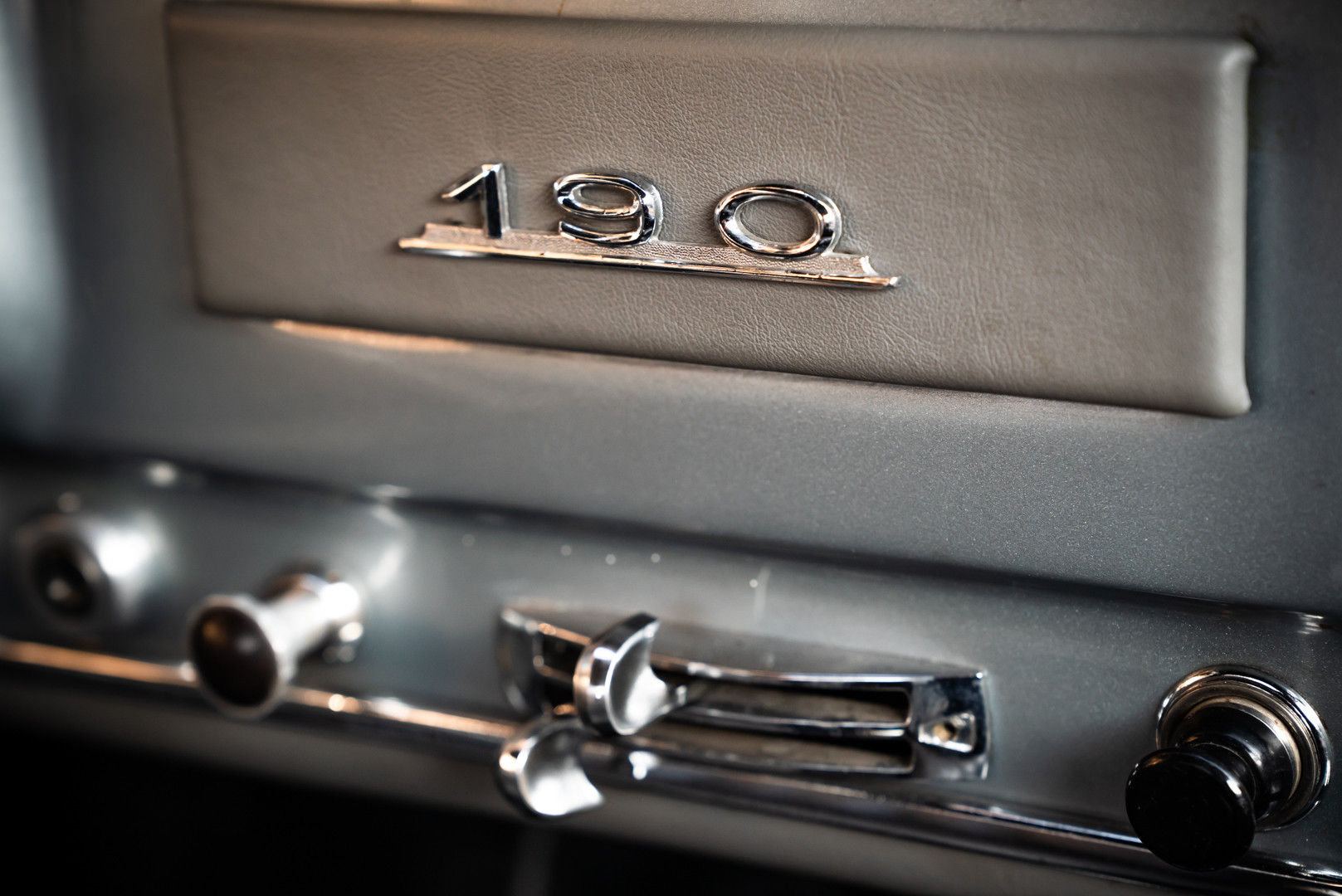 1956 Mercedes-Benz 190 SL 18