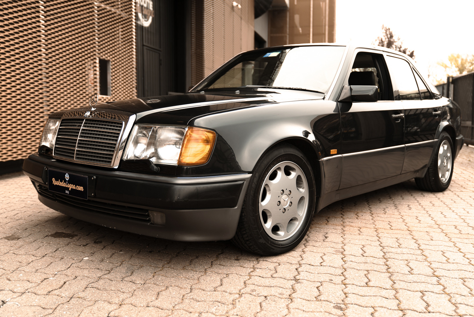 1992 Mercedes-Benz 500 E 0