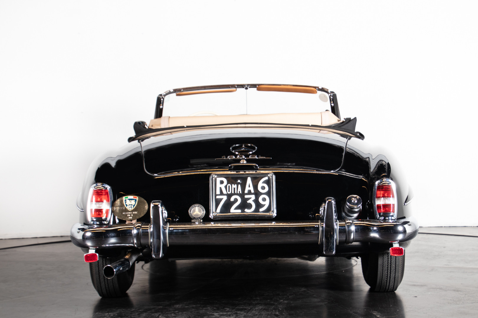 1961 Mercedes-Benz 190 SL 33