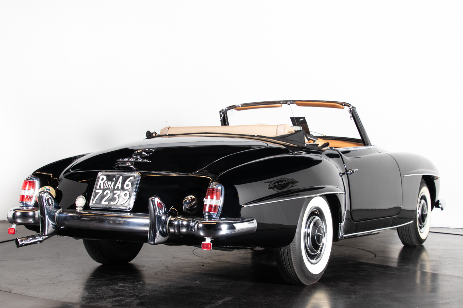 1961 Mercedes-Benz 190 SL 34