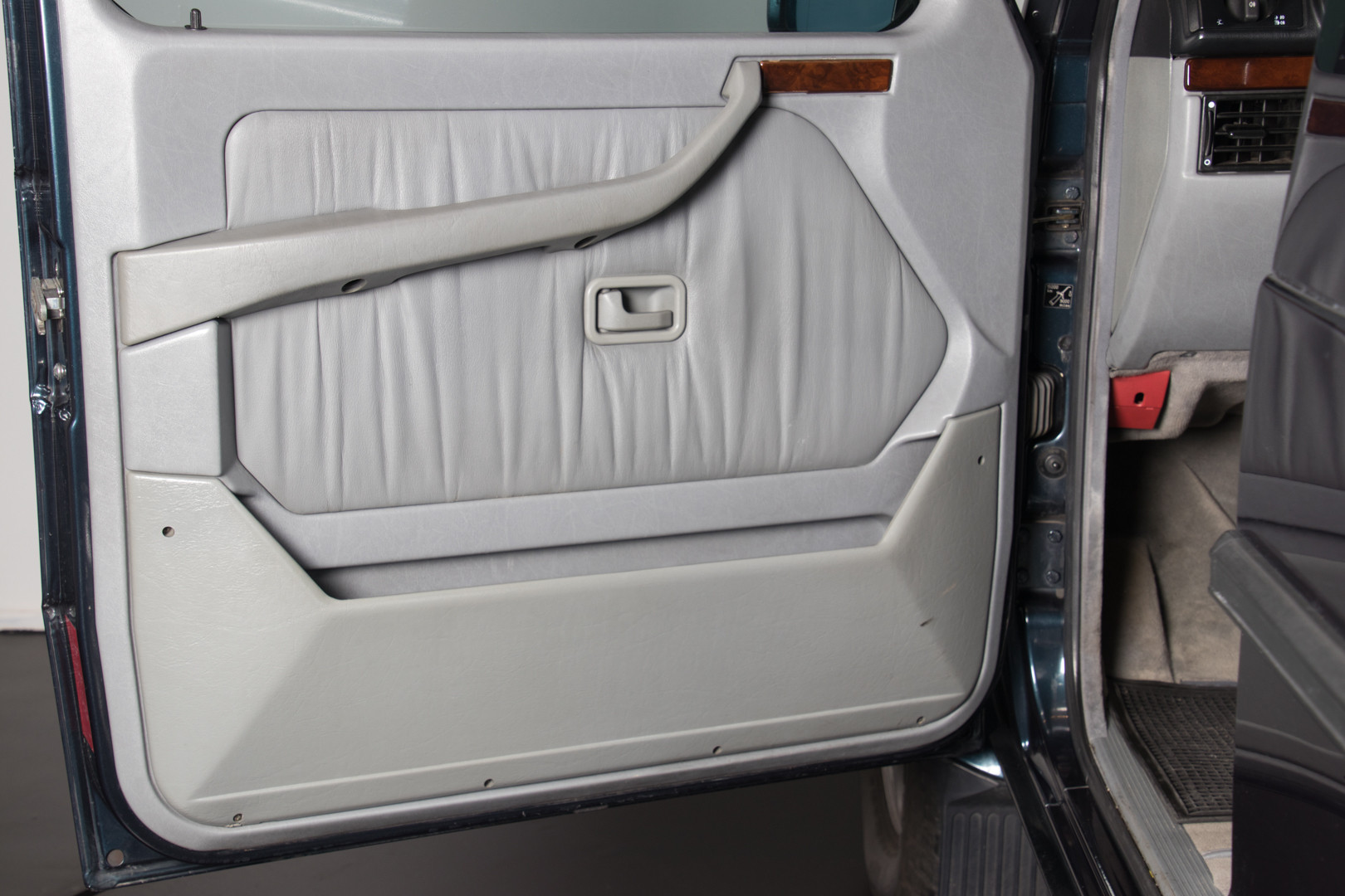 1997 Mercedes-Benz G 300 11