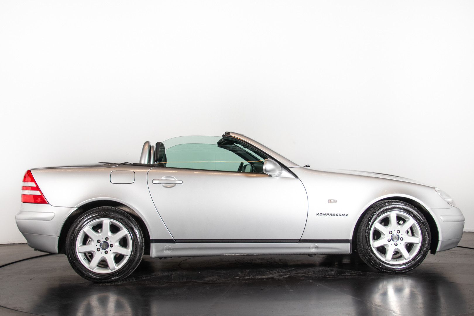 2000 Mercedes-Benz SLK 5