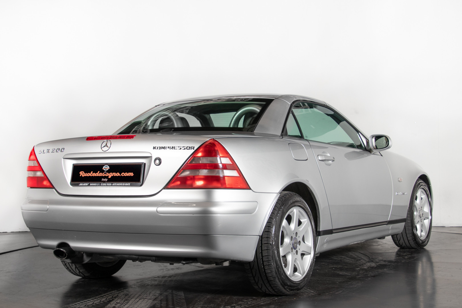 2000 Mercedes-Benz SLK 12