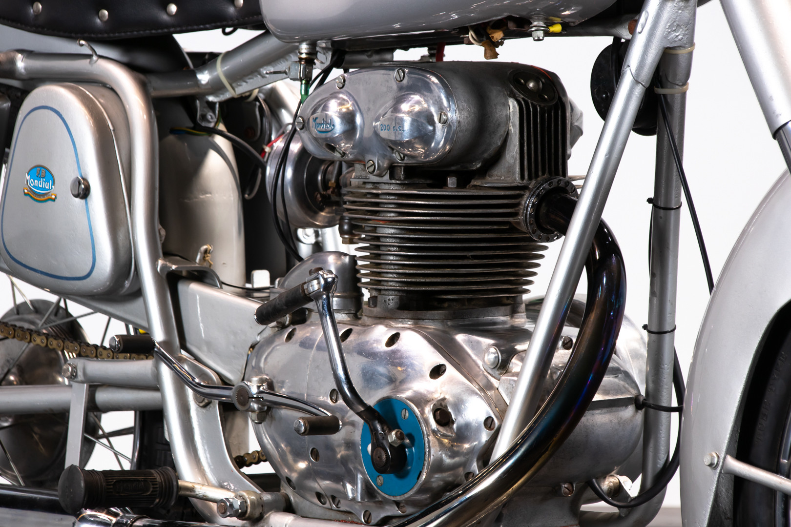 1956 MONDIAL 200 9