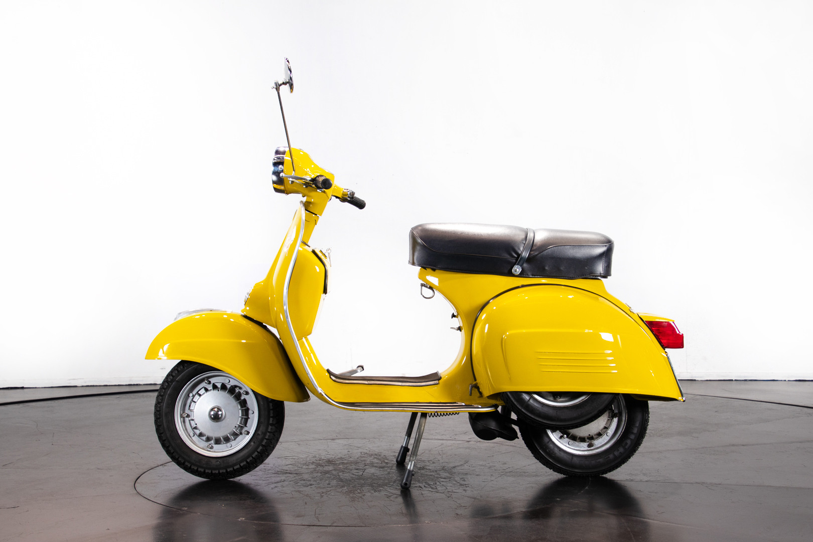1971 Piaggio Vespa Rally 180 0