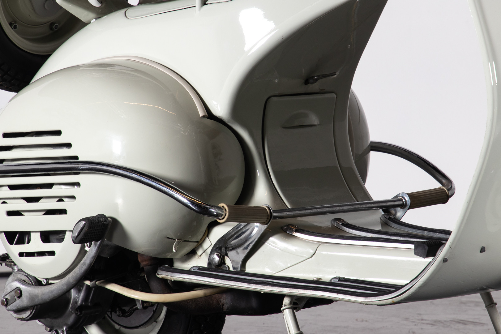 1956 Piaggio Vespa Struzzo 150 9