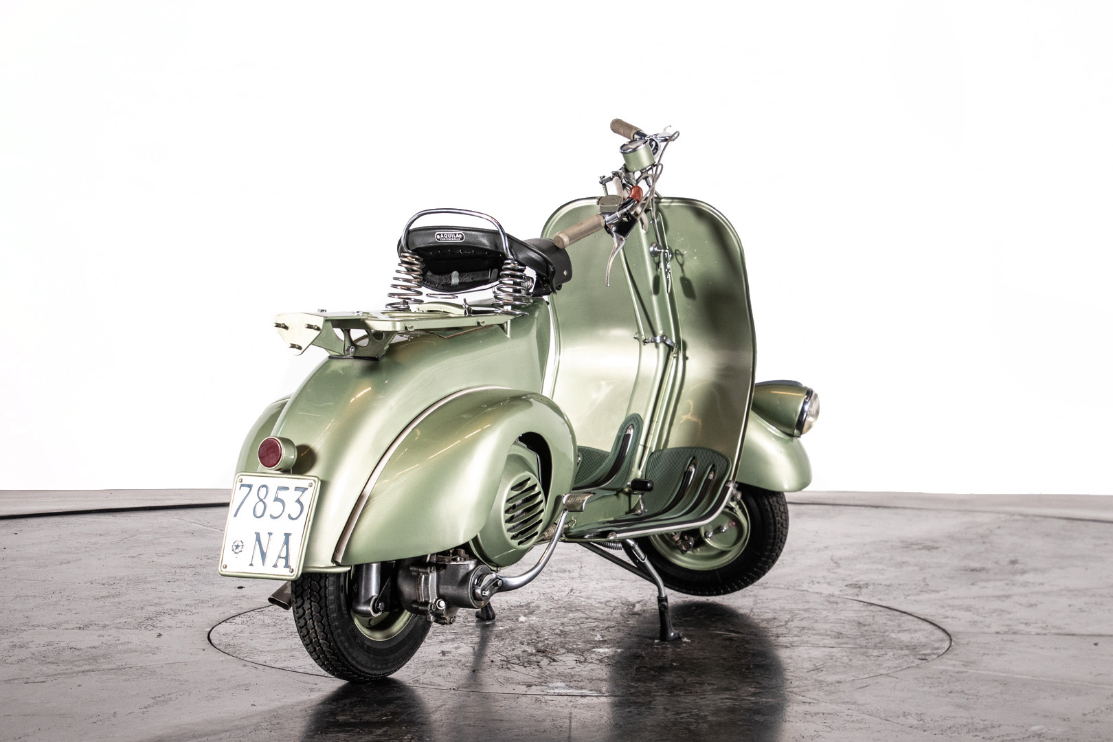 1950 Piaggio Vespa 125 V15 5