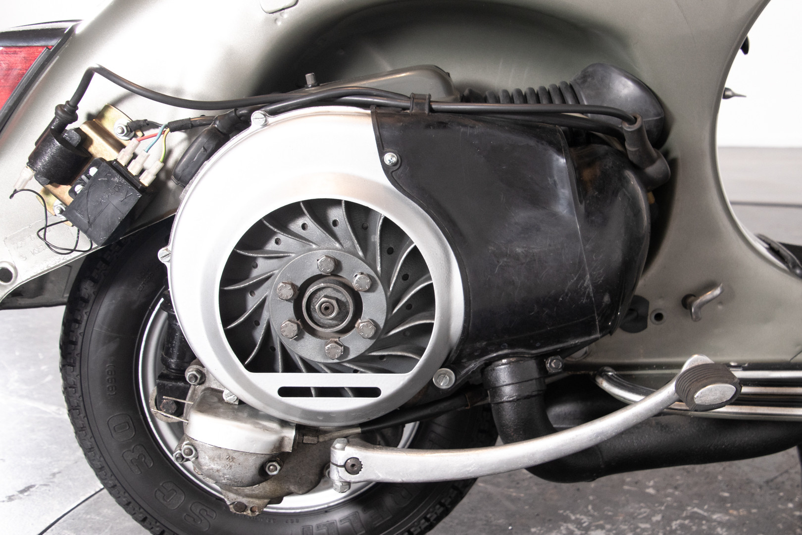 1972 piaggio vespa rally 200 18