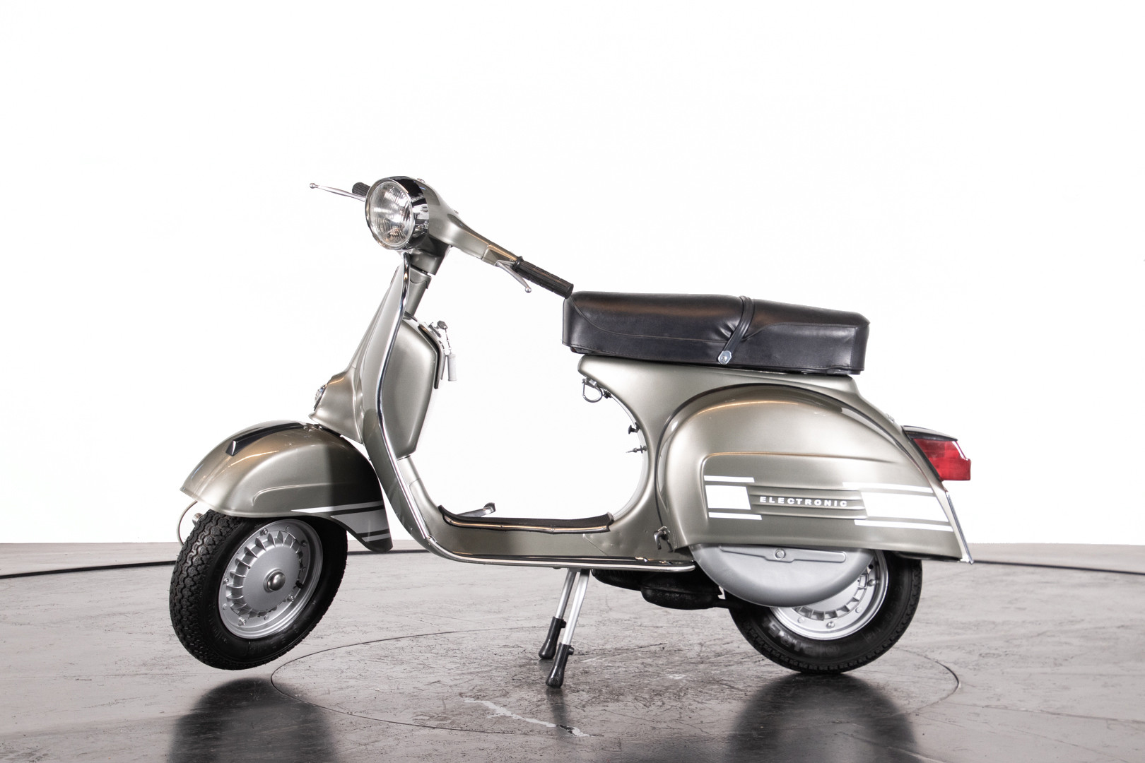 1972 piaggio vespa rally 200 0