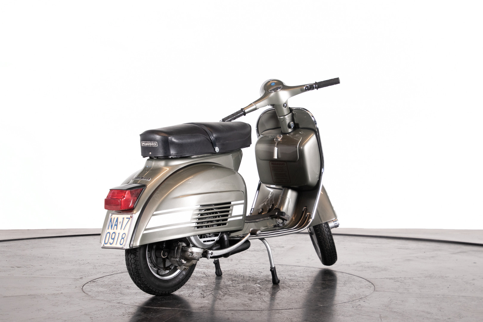 1972 piaggio vespa rally 200 3
